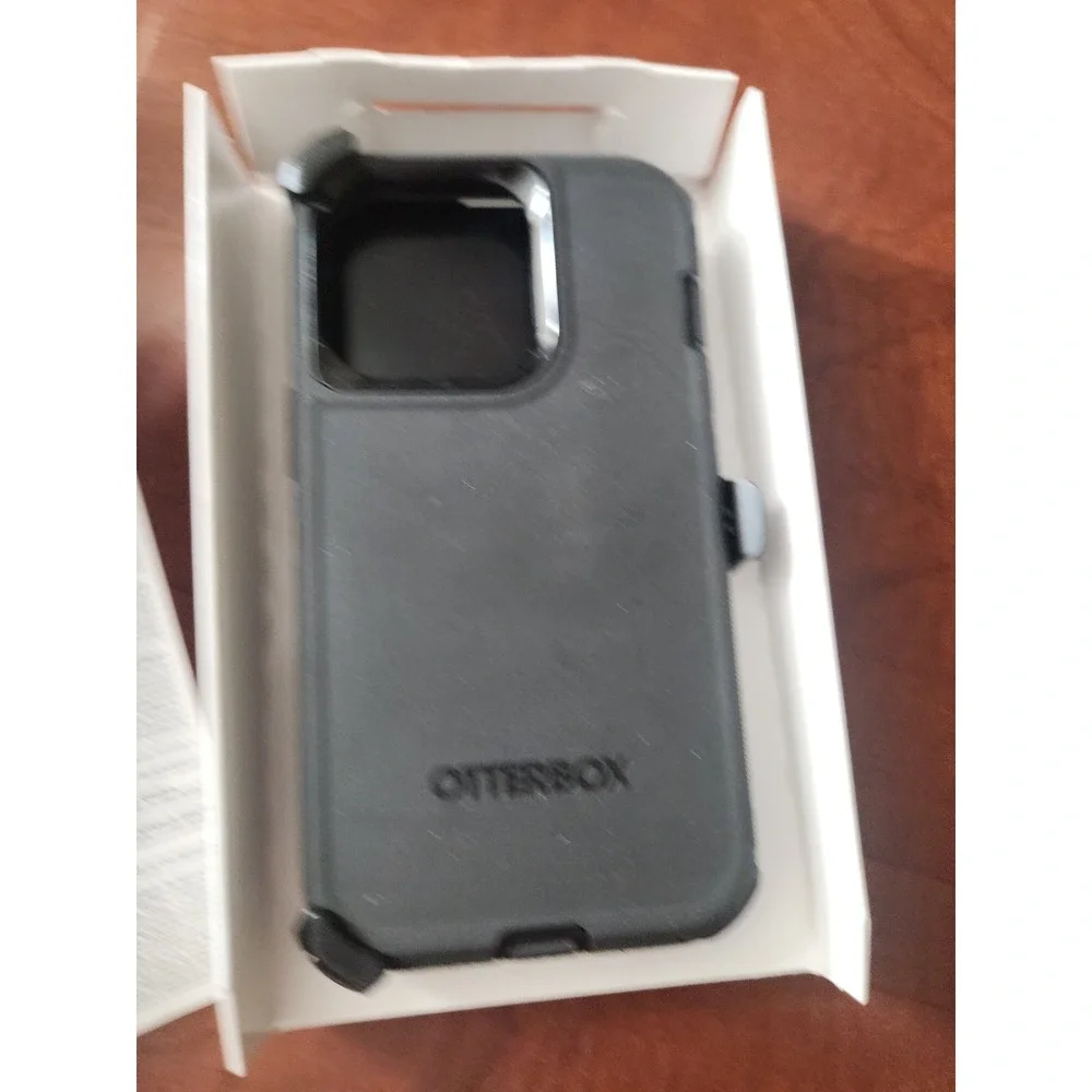 New OtterBox Defender Series iPhone 13 Pro Case Black Rugged Cover with Holster